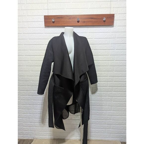 Caramel by Rosa & Rose Women's Black Solid Long-Sleeve Tie-Belt Net Trim Jacket - Picture 5 of 10